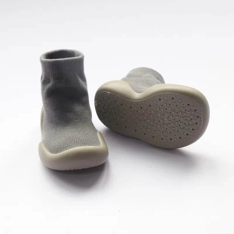 Non-Slip Baby Walking Shoes – Soft Sock-Style Shoes for Boys & Girls (Spring/Autumn)